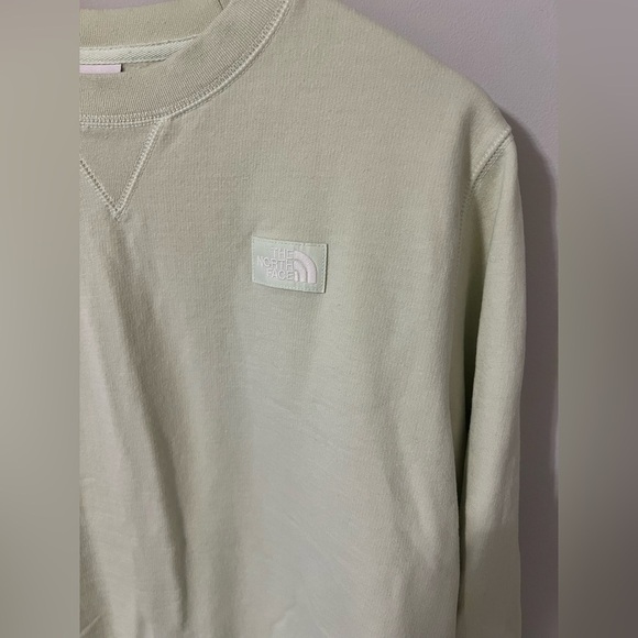 The North Face HERITAGE PATCH CREW SWEATSHIRT - WOMEN'S Size XL Lime Cream - Picture 3 of 8